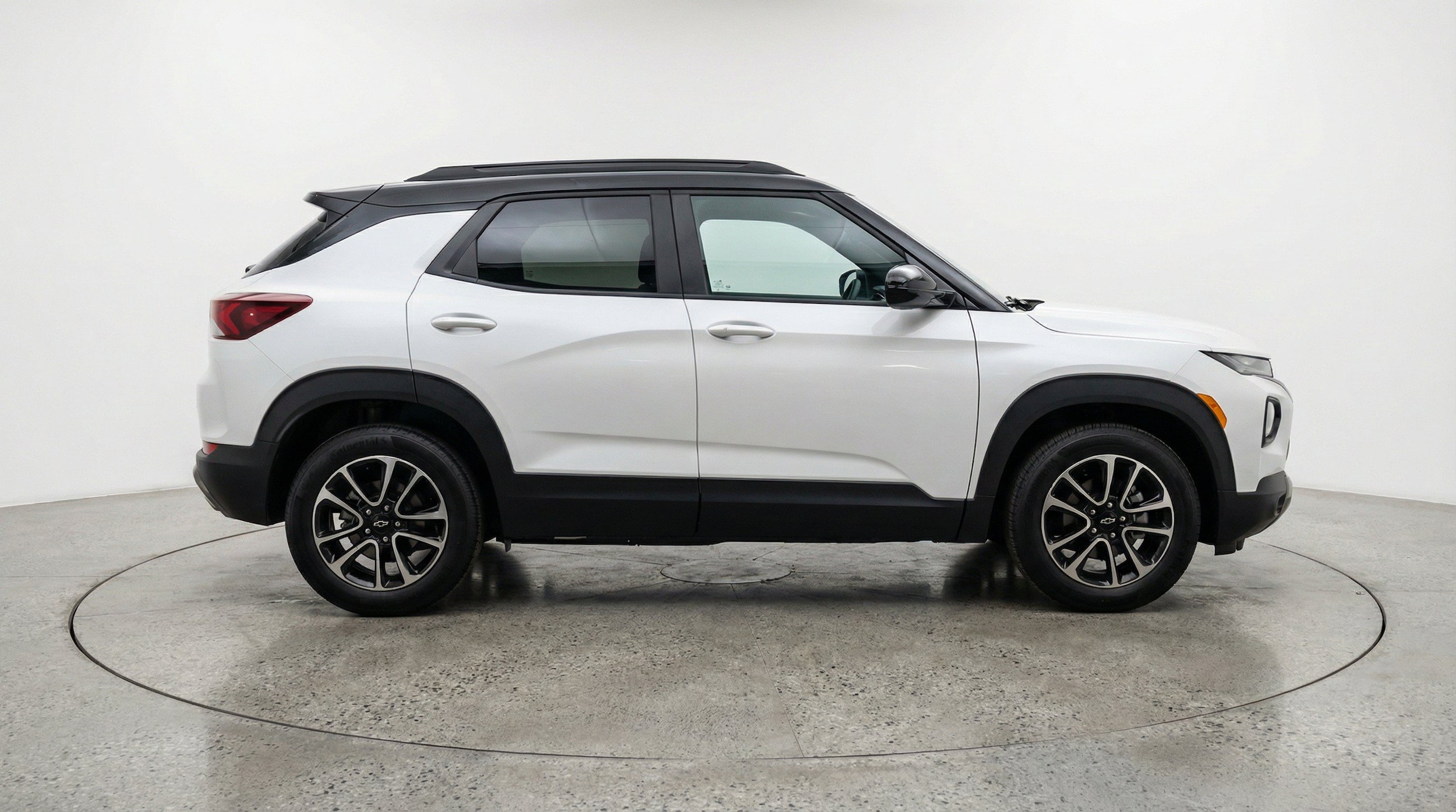 Thumbnail: 2025 Chevrolet TrailBlazer - 11