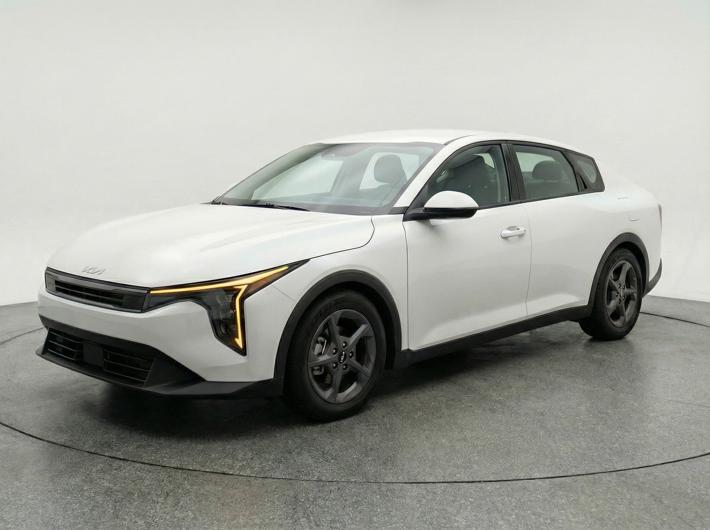 Thumbnail: 2025 Kia K4 - 3