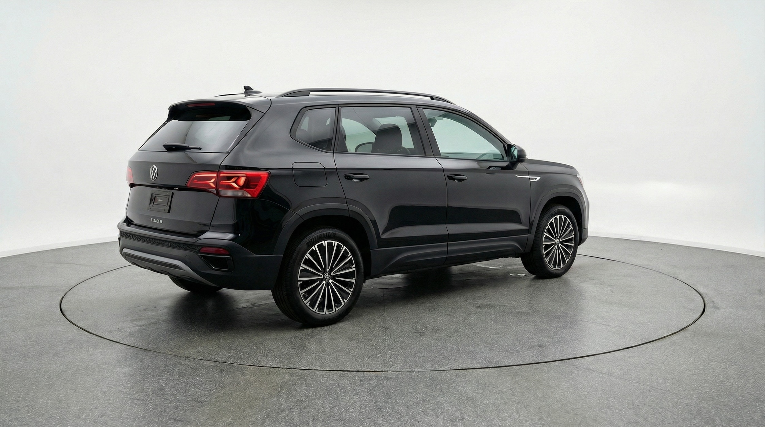 Thumbnail: 2025 Volkswagen Taos - 7