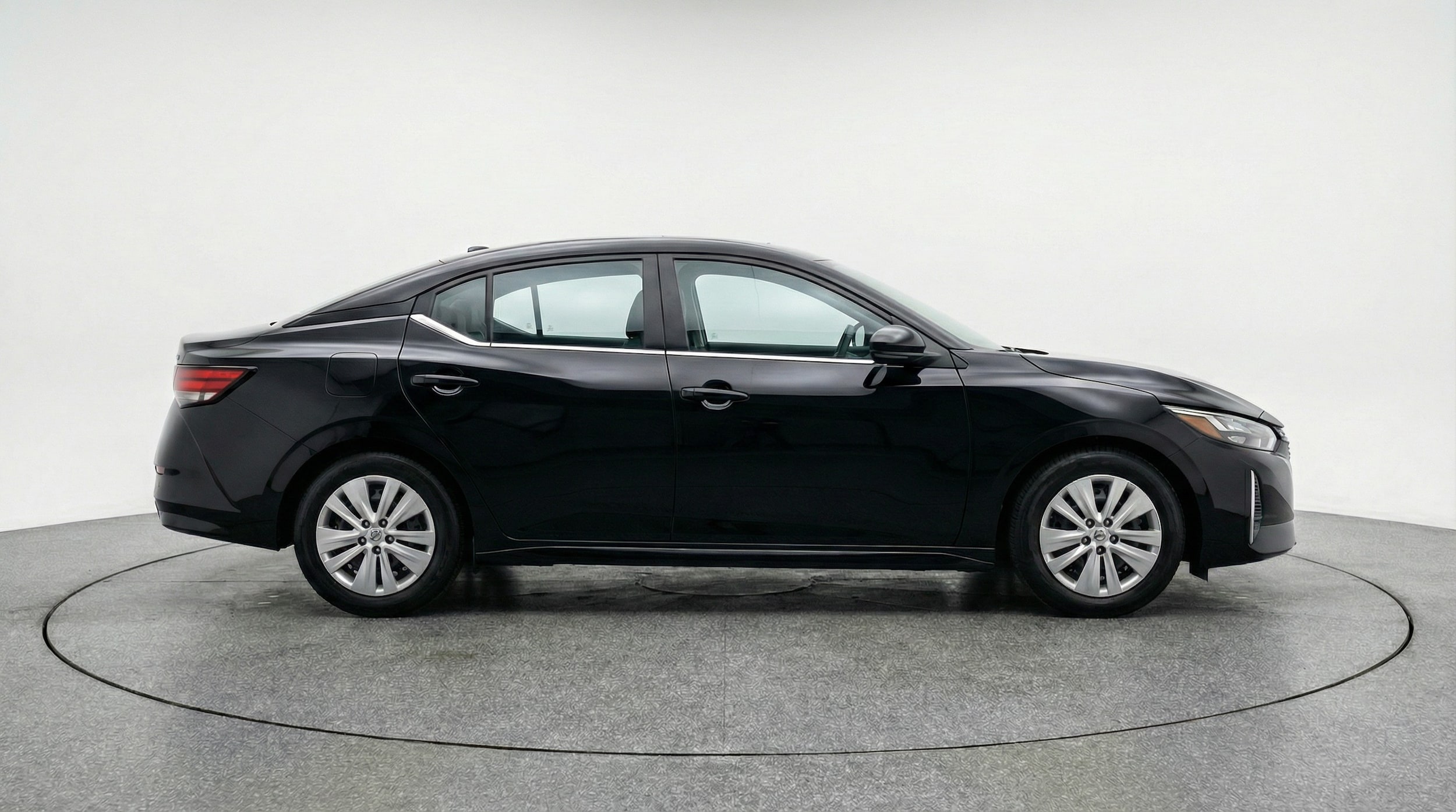 Thumbnail: 2025 Nissan Sentra - 8