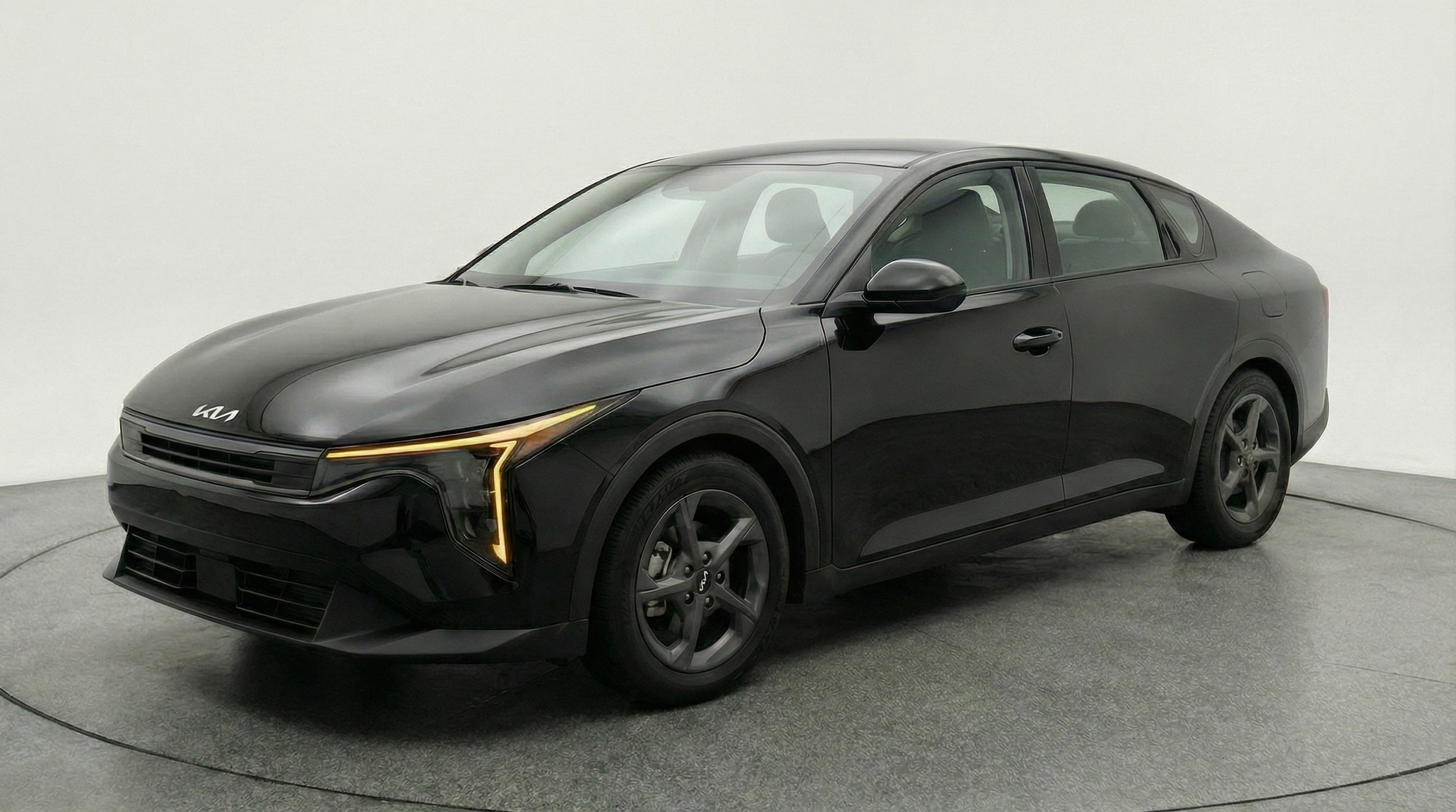 Thumbnail: 2025 Kia K4 - 3