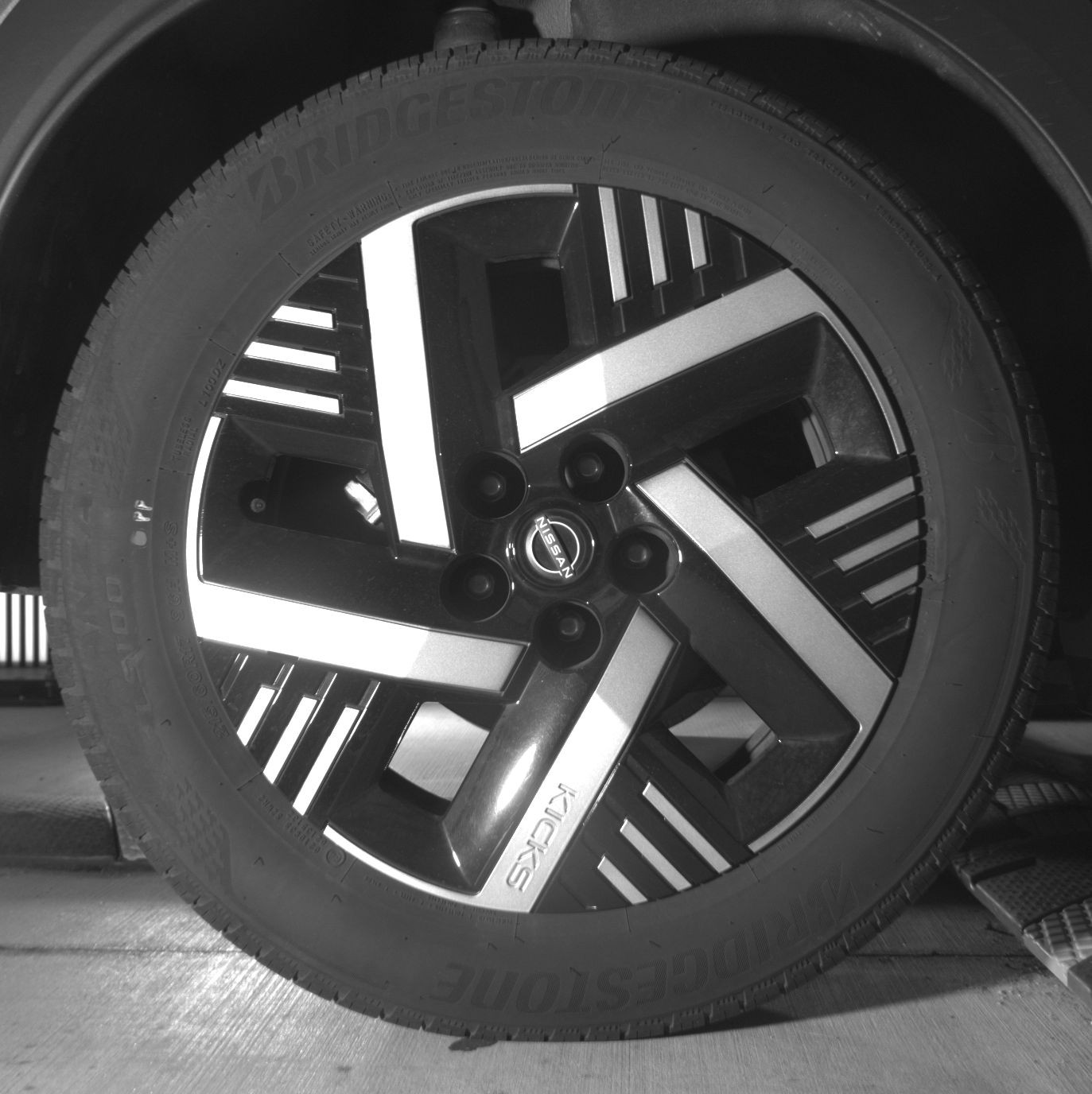 Thumbnail: 2025 Nissan Kicks - 12