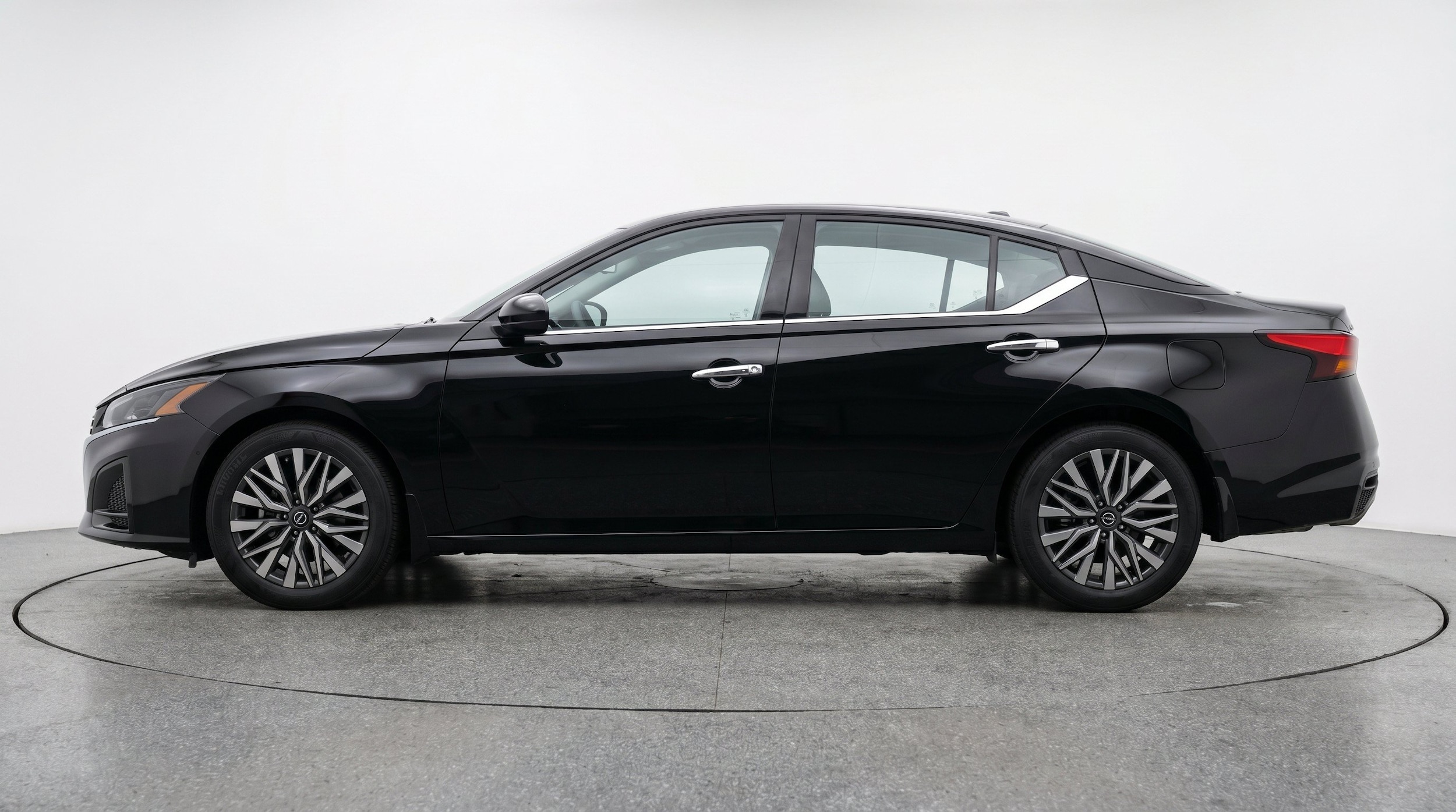 Thumbnail: 2026 Nissan Altima - 5