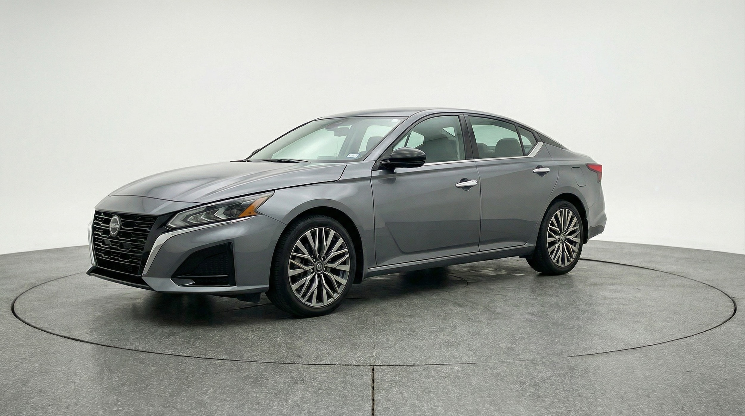 Thumbnail: 2025 Nissan Altima - 3