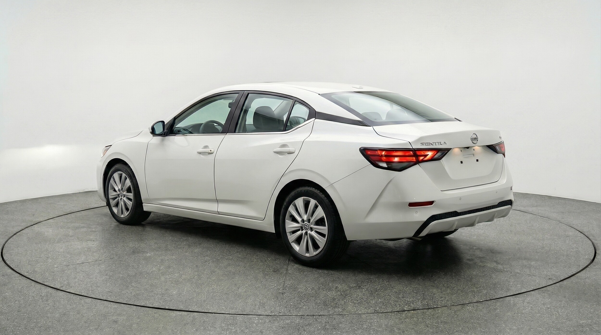 Thumbnail: 2025 Nissan Sentra - 5