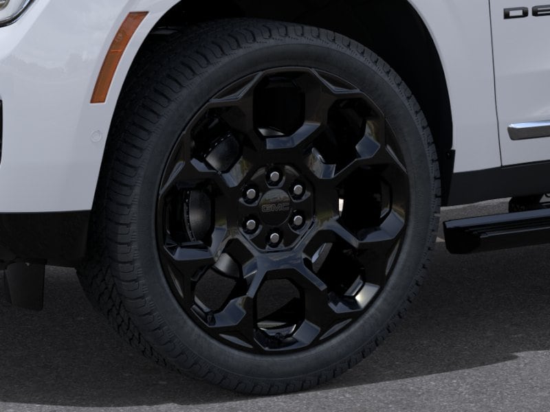 2026 GMC Yukon XL Denali - Photo 9