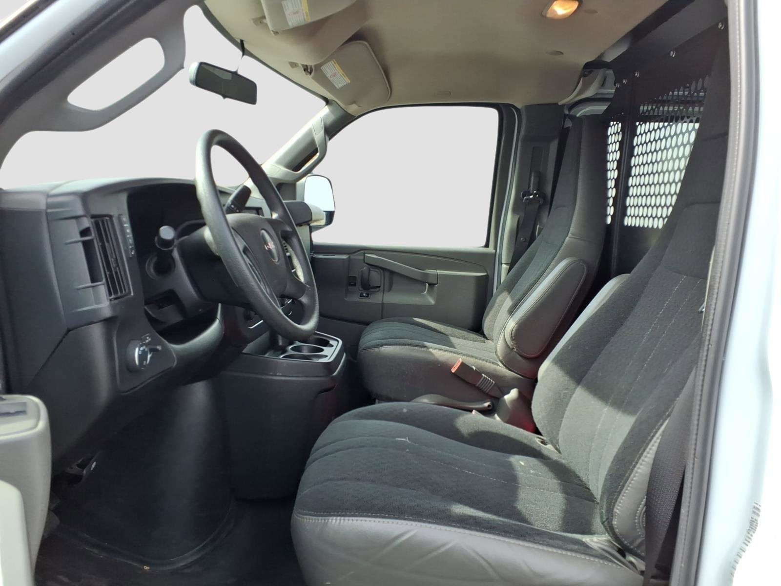 2024 GMC Savana Cargo Work Van - Photo 22