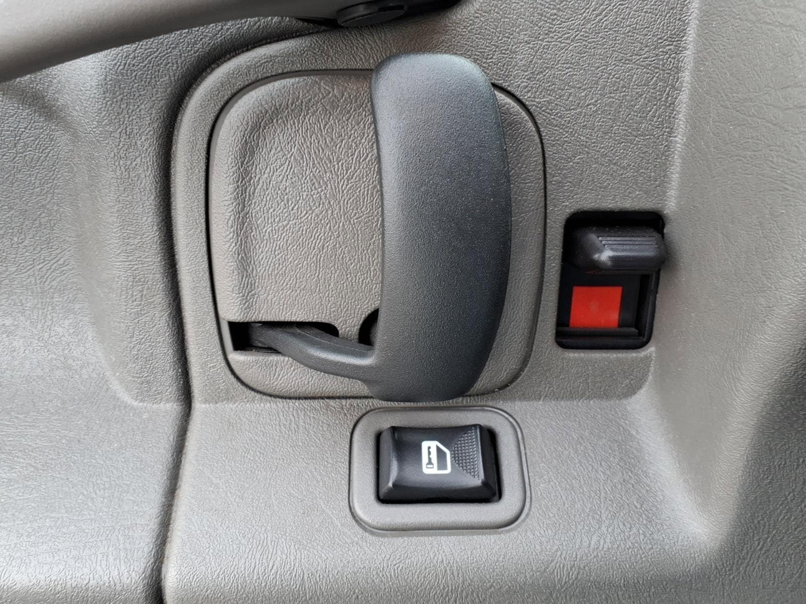 2024 GMC Savana Cargo Work Van - Photo 14