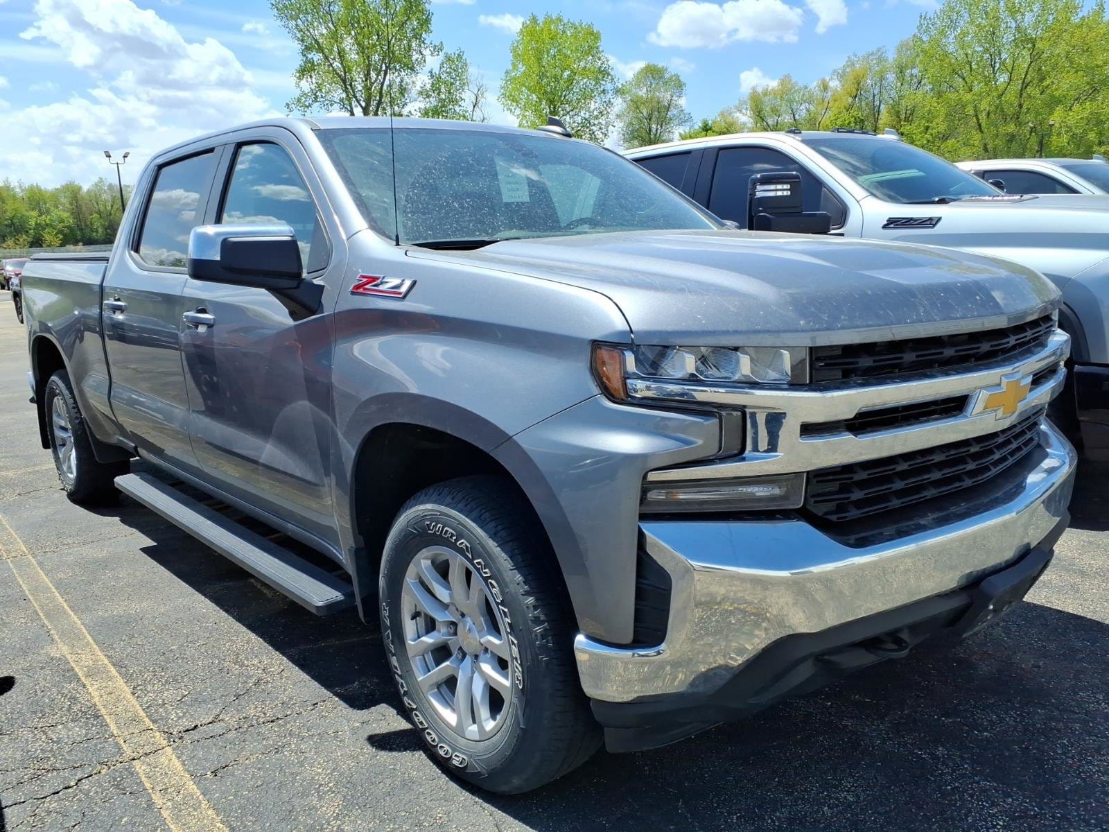 2022 Chevrolet Silverado 1500 LT 4X4 Crew Cab Short Box's photo