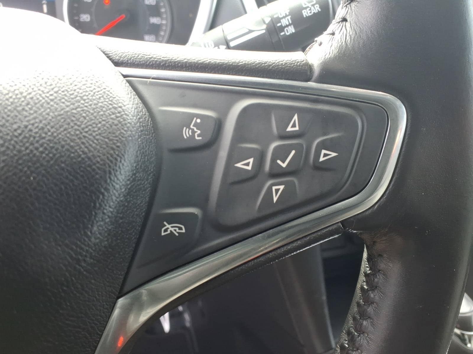 2020 Chevrolet Equinox LT - Photo 20
