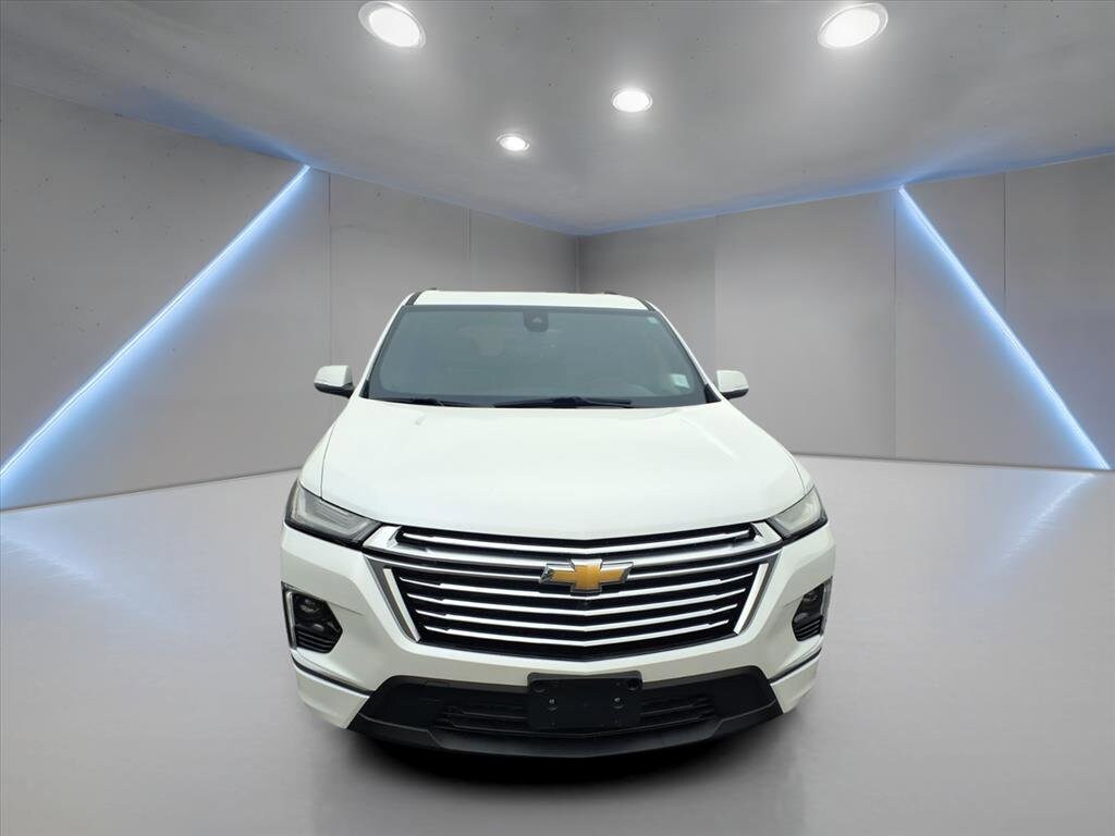2023 Chevrolet Traverse Premier photo 2