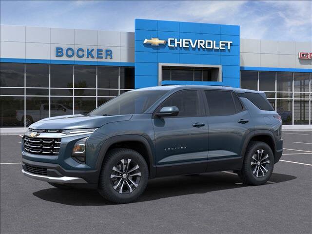 2025 Chevrolet Equinox LT photo 2