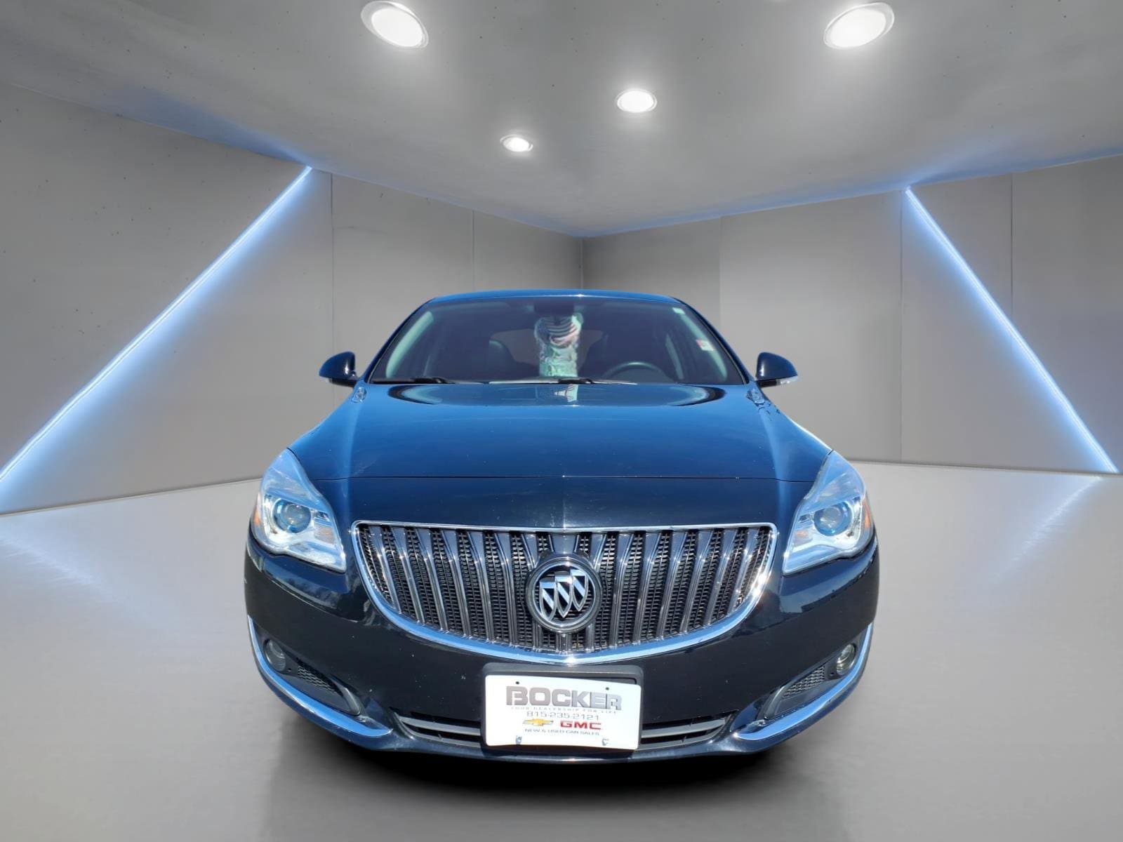 Used 2017 Buick Regal Sport Touring with VIN 2G4GL5EX6H9185872 for sale in Freeport, IL