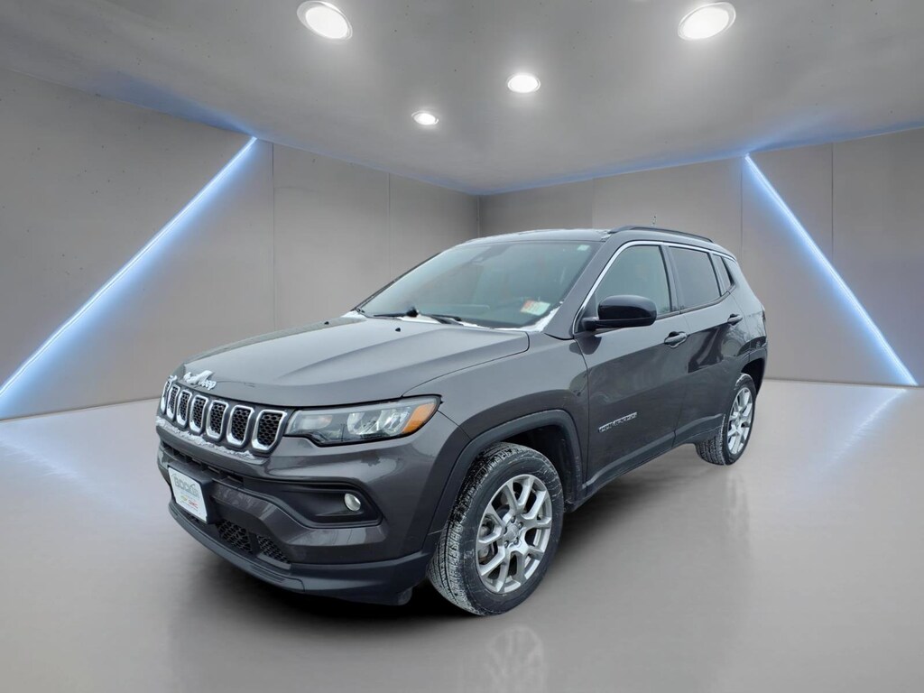 Used 2023 Jeep Compass Latitude Lux
