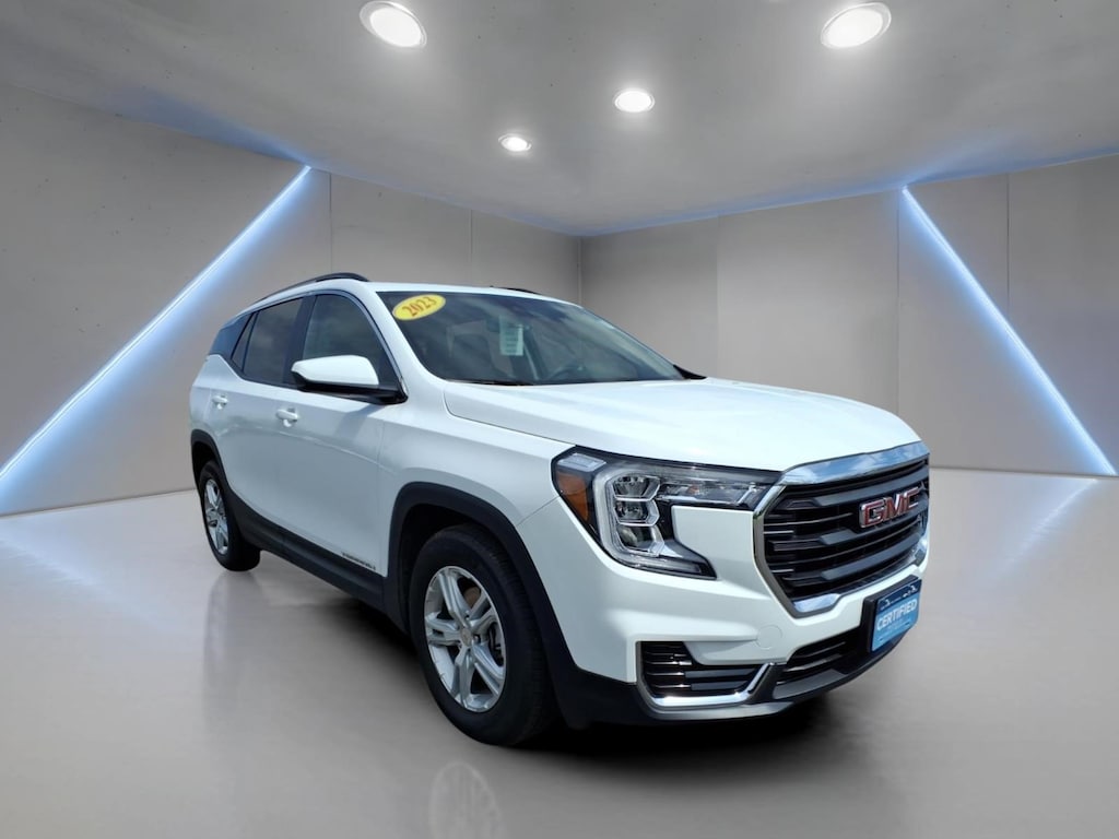 Used 2023 GMC Terrain SLE SUV
