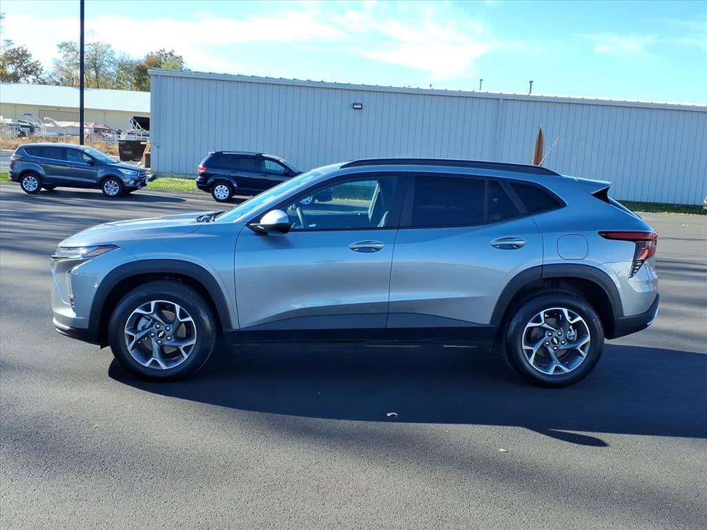 Certified 2025 Chevrolet Trax LT SUV