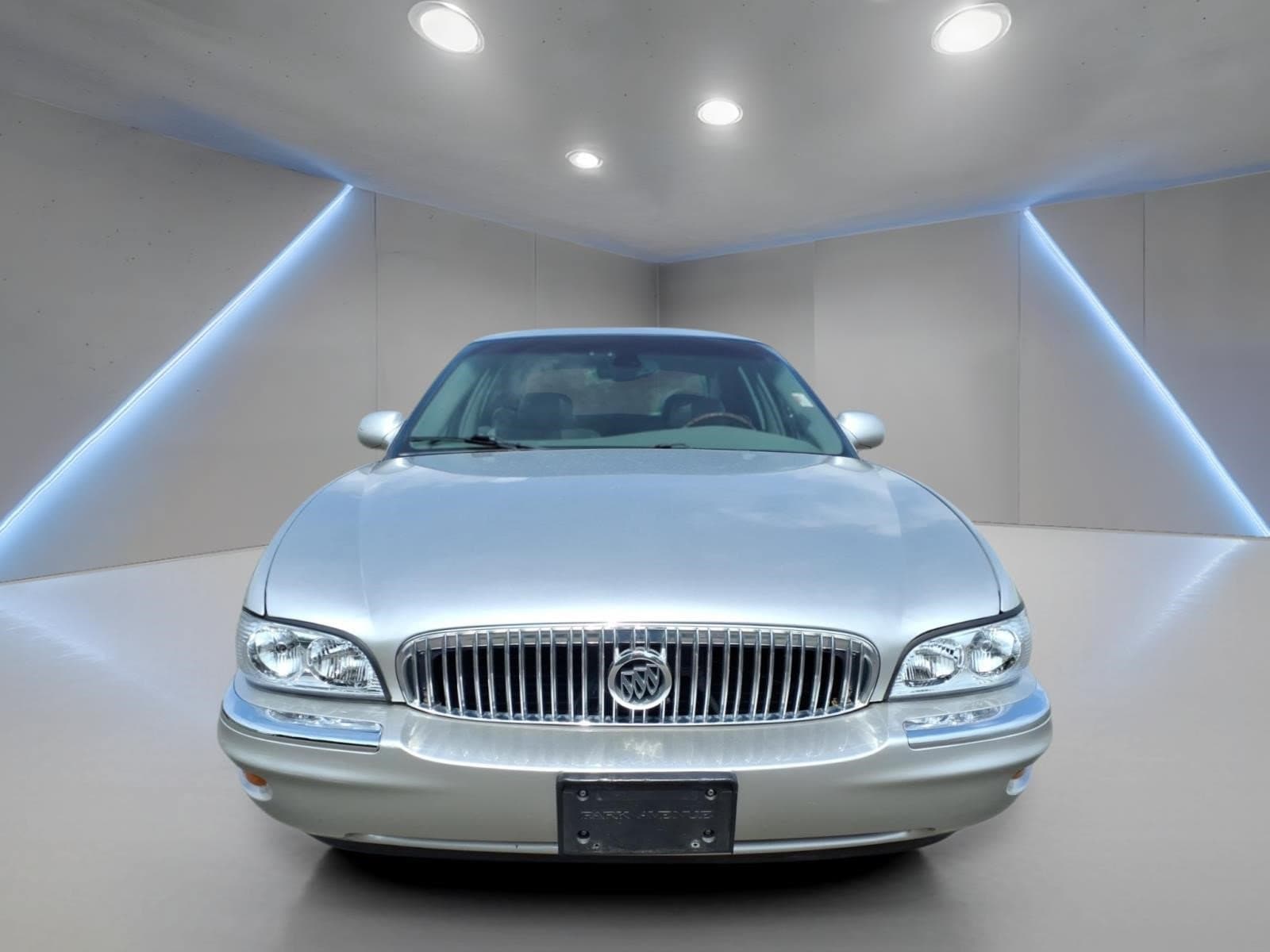 Used 2004 Buick Park Avenue Ultra with VIN 1G4CU541844114470 for sale in Freeport, IL