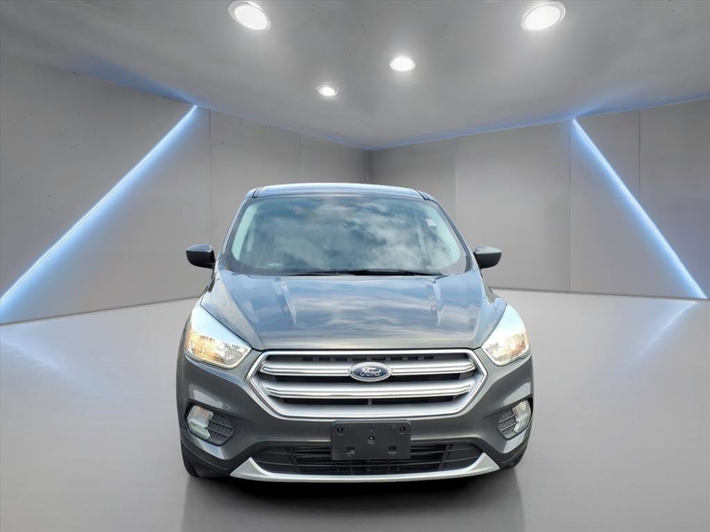 Used 2017 Ford Escape SE