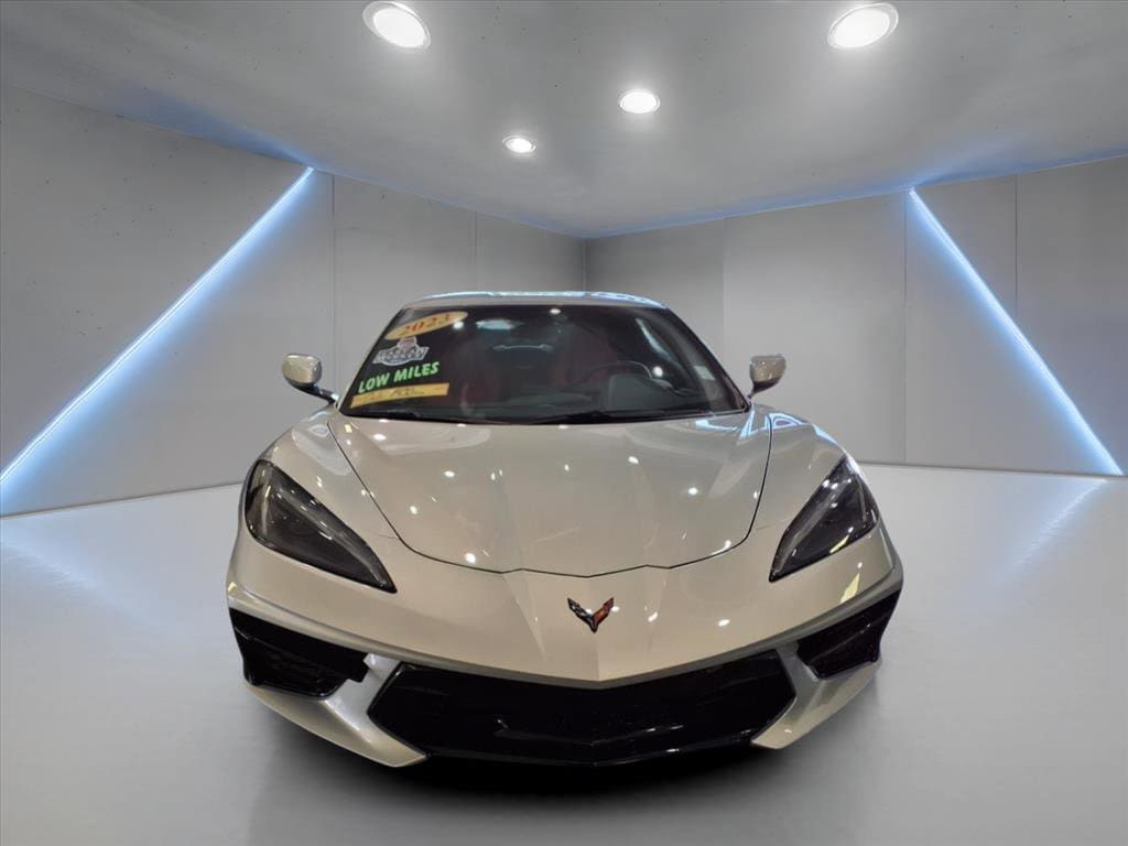 Used 2023 Chevrolet Corvette 1LT with VIN 1G1YA2D46P5127558 for sale in Freeport, IL