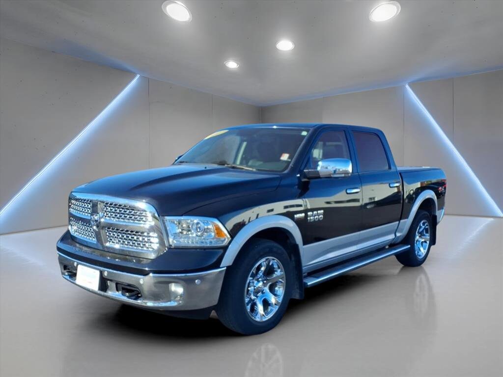 2017 Ram 1500 Laramie photo 3