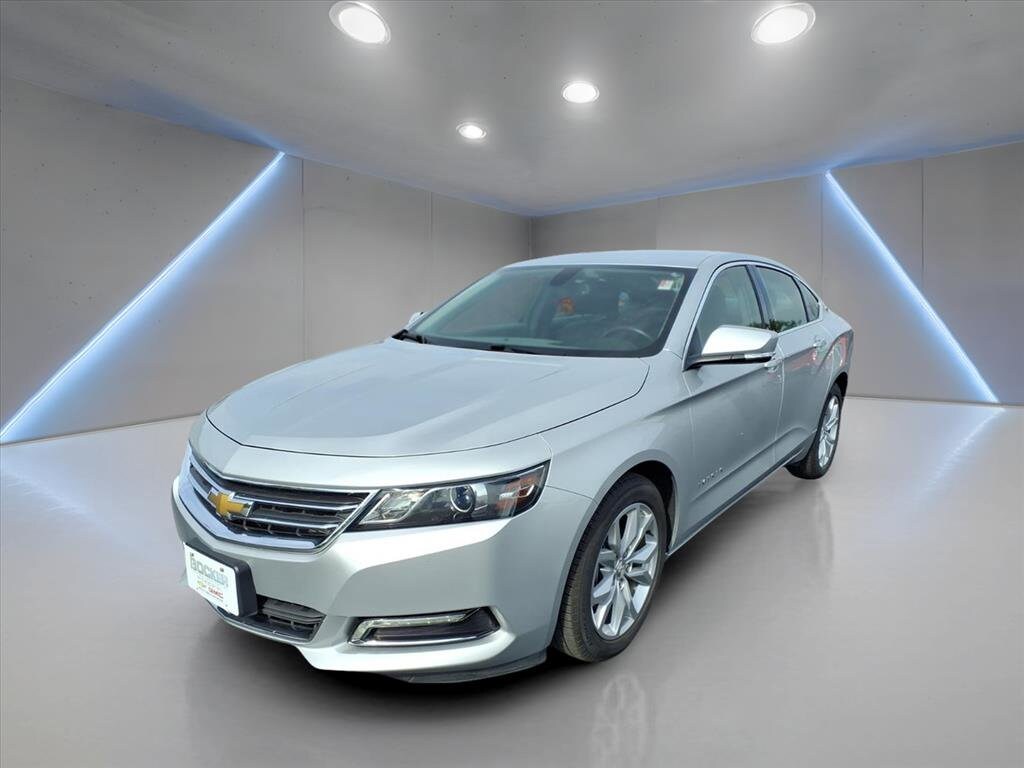 2018 Chevrolet Impala 1LT photo 3