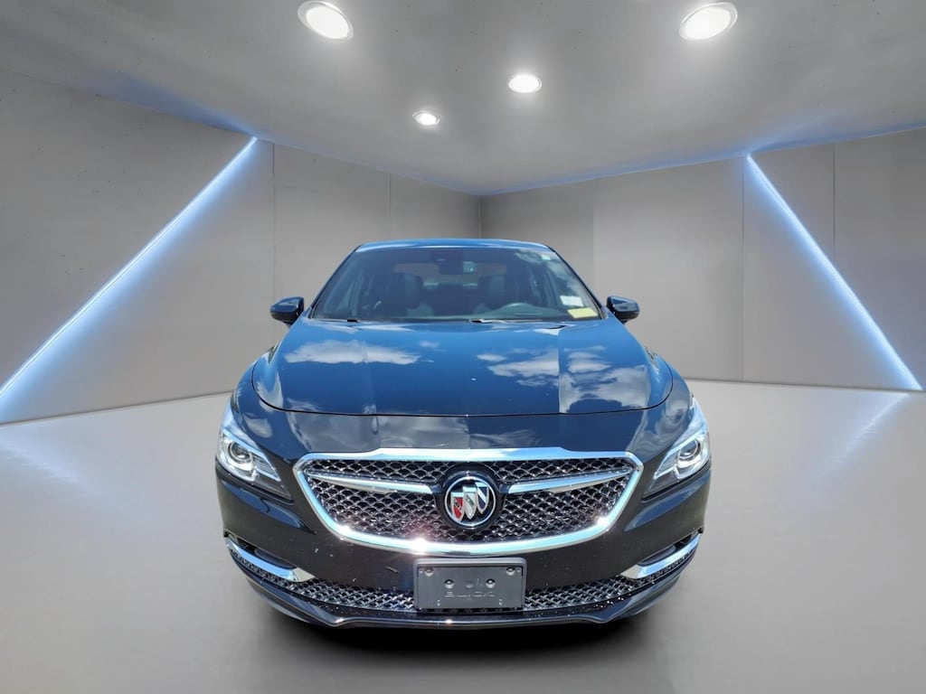 Used 2019 Buick Lacrosse Avenir Car
