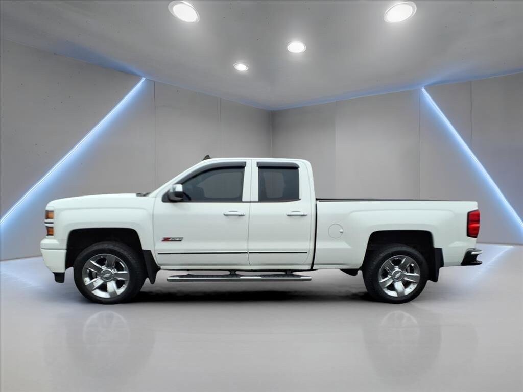 2015 Chevrolet Silverado 1500 LT photo 4
