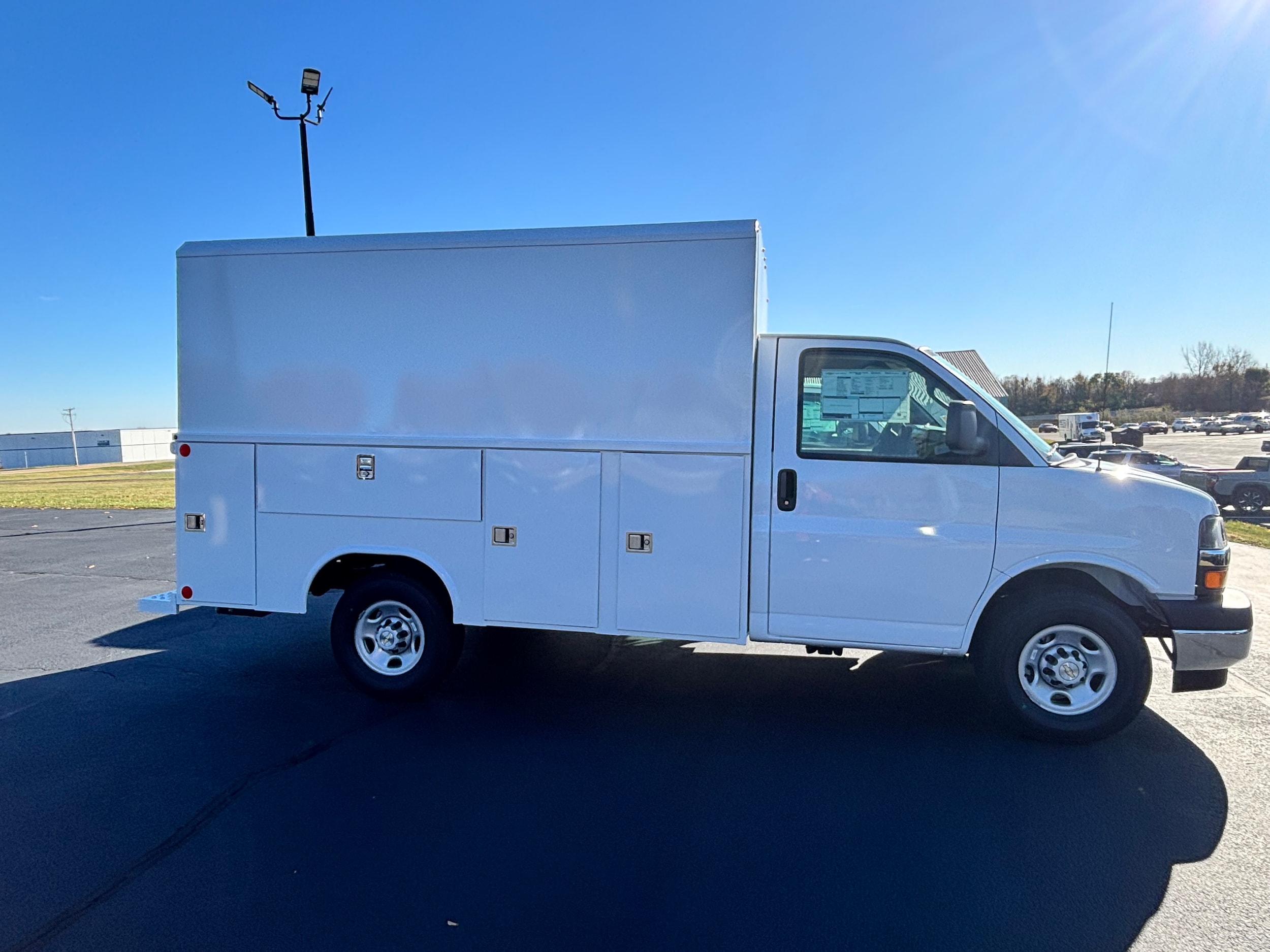 2025 Chevrolet Express Cutaway