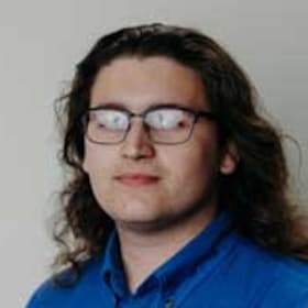 Staff member Michael Schneider from ID_f37dac7eb561