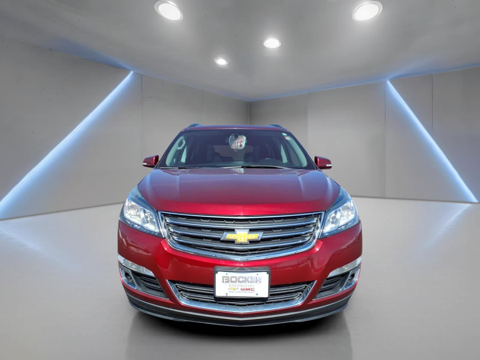 Used 2015 Chevrolet Traverse 1LT with VIN 1GNKVGKD0FJ348121 for sale in Freeport, IL