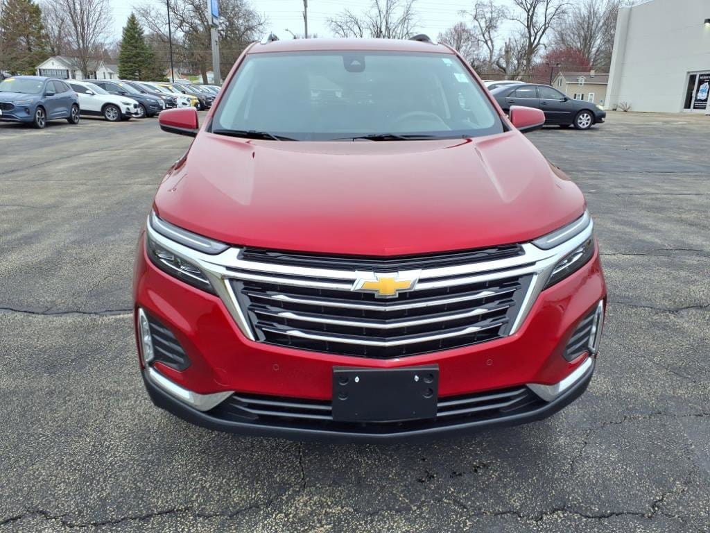 Certified 2022 Chevrolet Equinox Premier with VIN 2GNAXXEV9N6148313 for sale in Freeport, IL