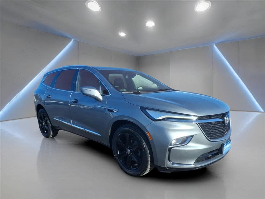 2023 Buick Enclave Essence's photo