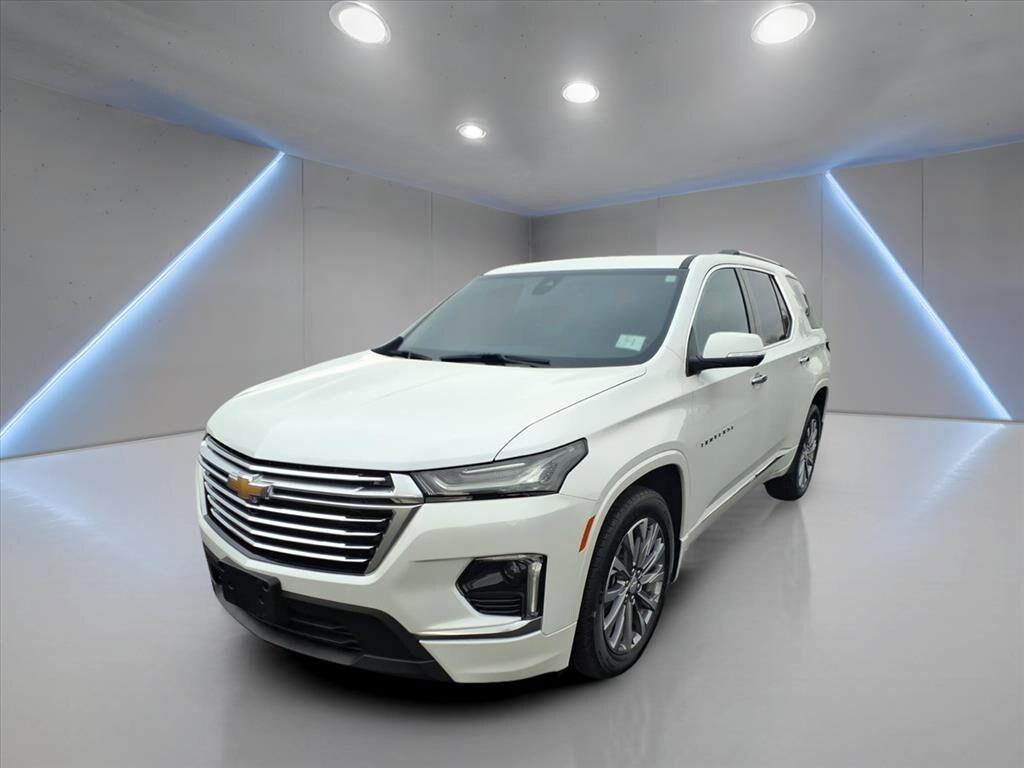 2023 Chevrolet Traverse Premier photo 3