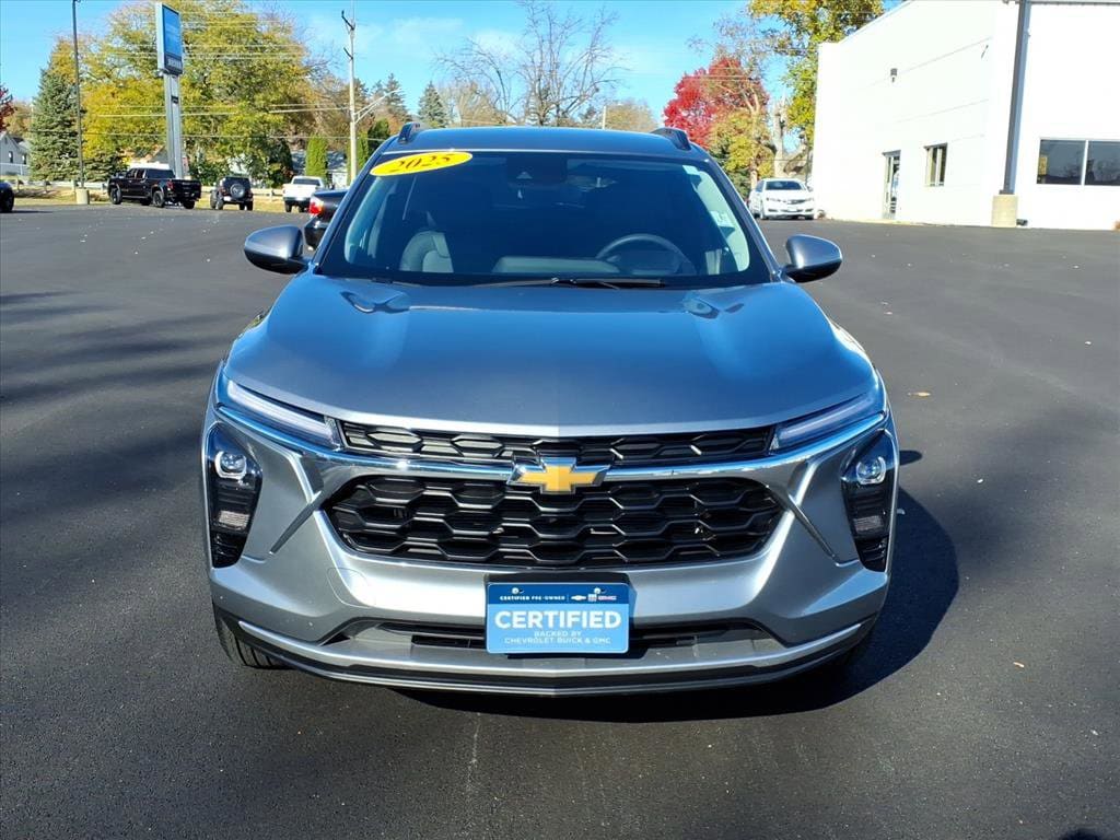 Certified 2025 Chevrolet Trax LT SUV