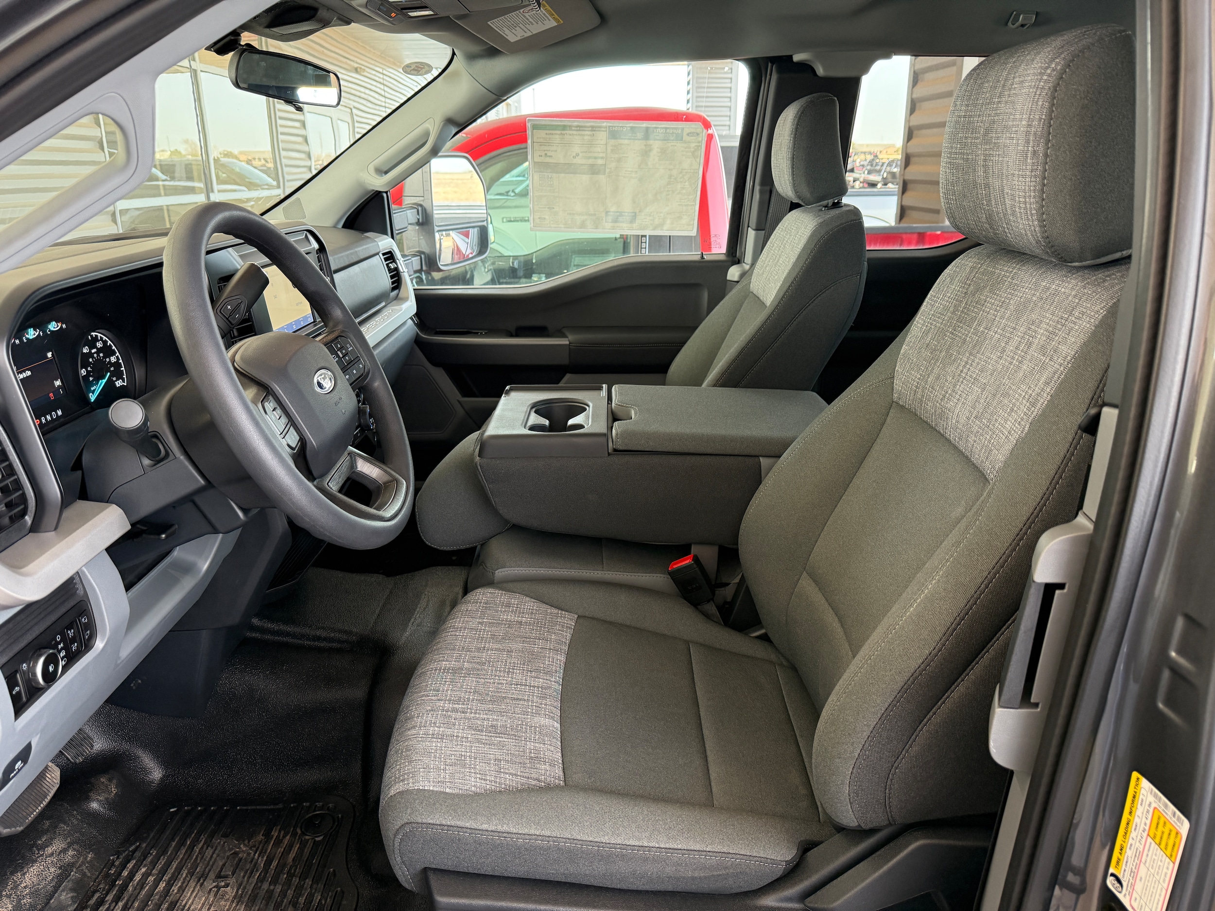 2026 Ford F-350 Super Duty XLT - Photo 9