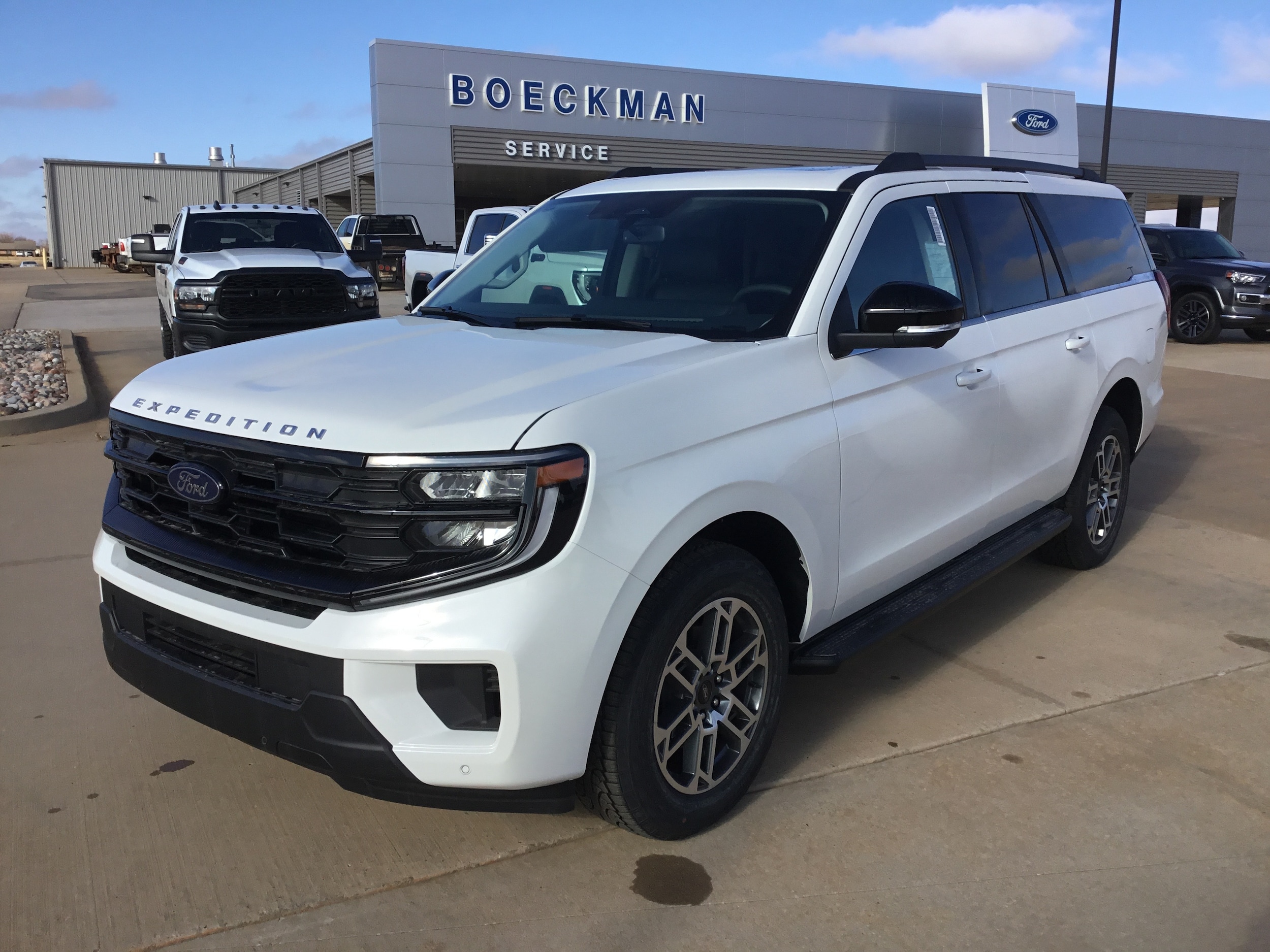 2025 Ford Expedition Active's photo