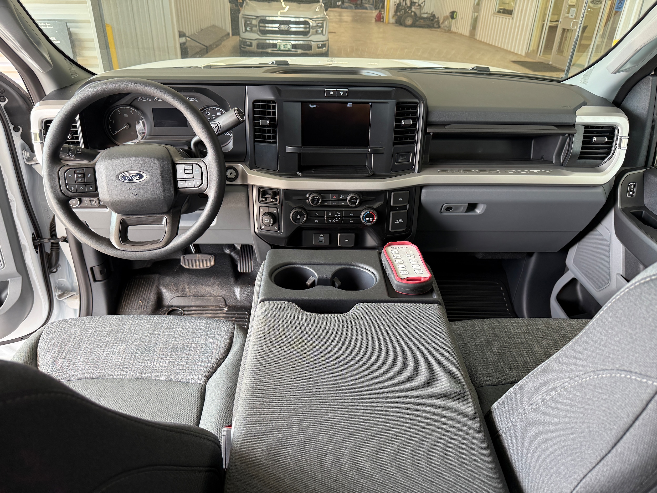 2026 Ford F-350 Super Duty XLT - Photo 11