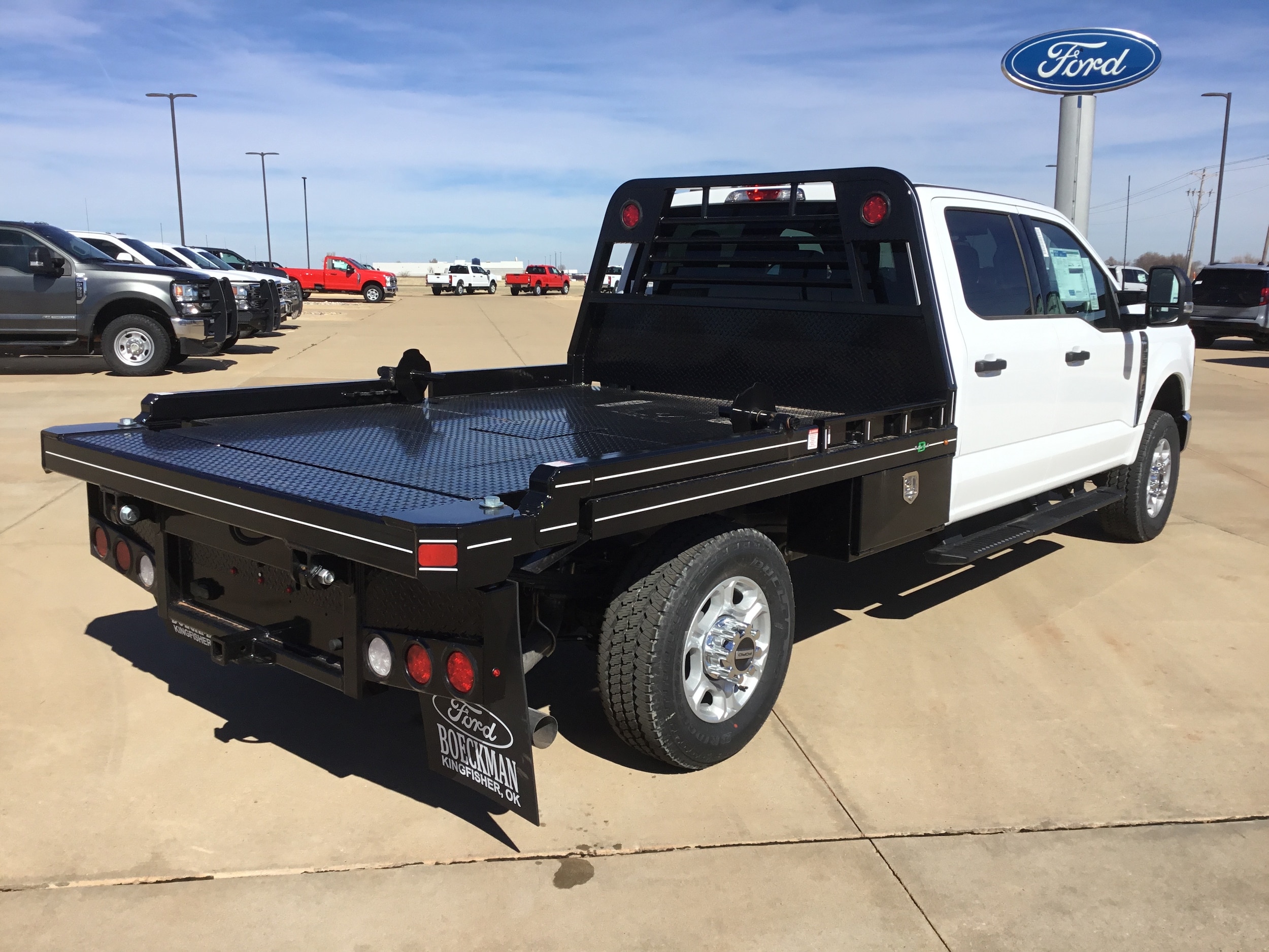 2026 Ford F-350 Super Duty XLT - Photo 7