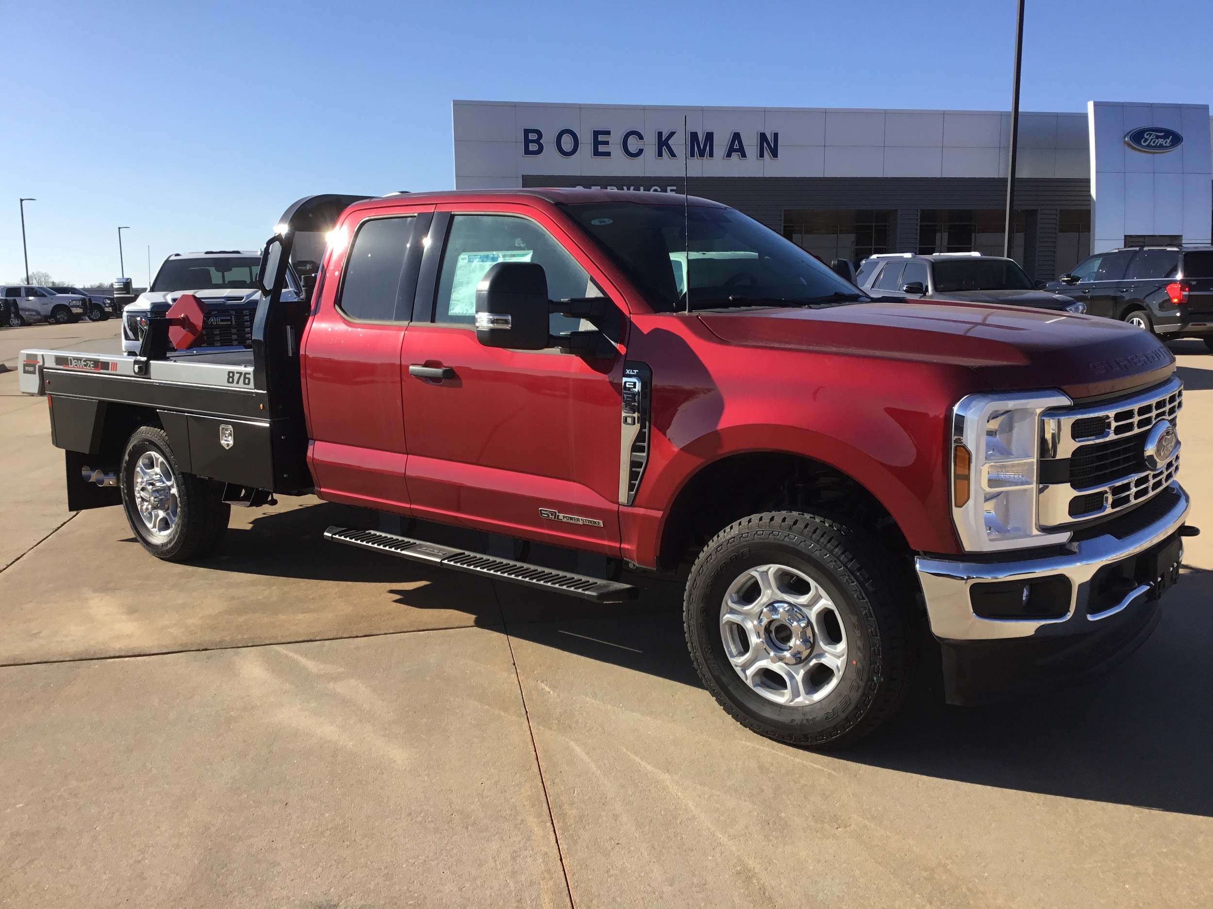 2025 Ford F-350 Super Duty XLT's photo