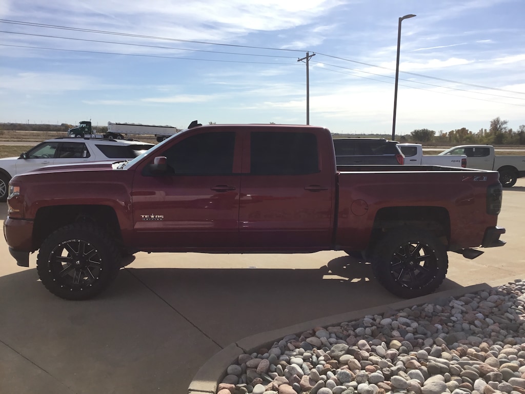 Used 2018 Chevrolet Silverado 1500 LT 4WD Crew Cab 143.5 LT w/2LT