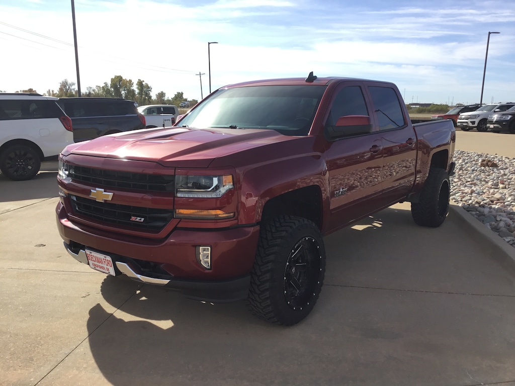 Used 2018 Chevrolet Silverado 1500 LT 4WD Crew Cab 143.5 LT w/2LT