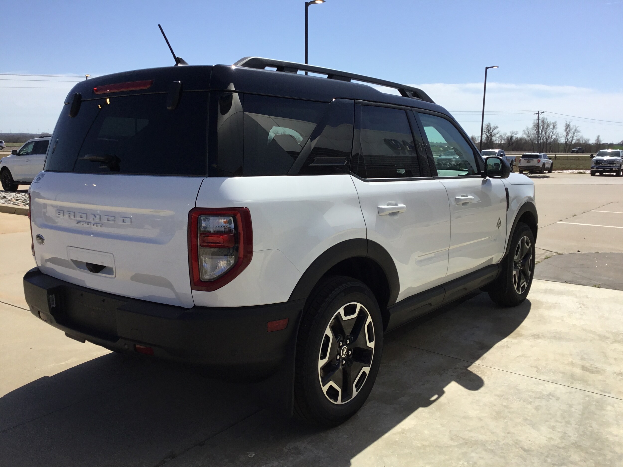 2024 Ford Bronco Sport Outer Banks photo 3