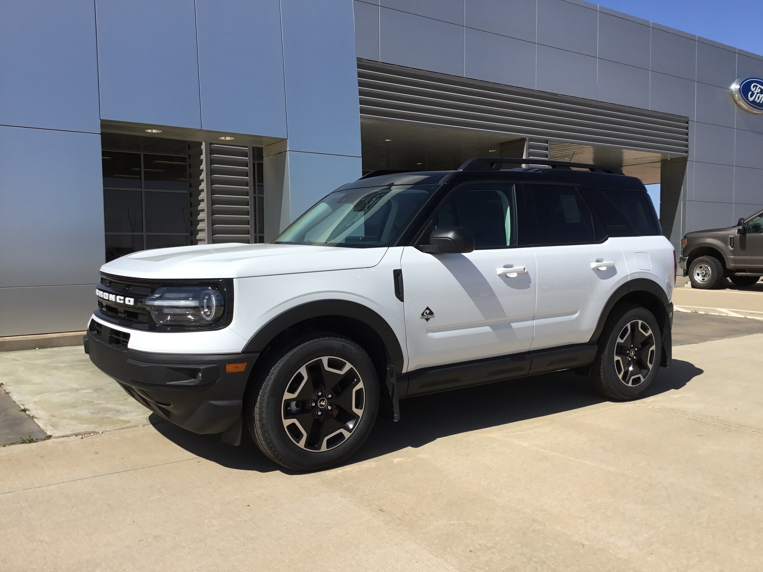 2024 Ford Bronco Sport Outer Banks photo 2