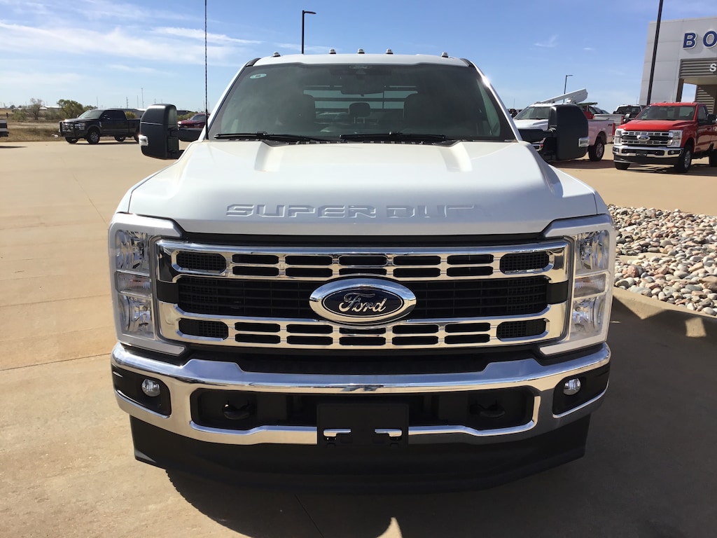 New 2025 Ford Super Duty F-350 SRW XLT XLT 4WD SuperCab 8 Box