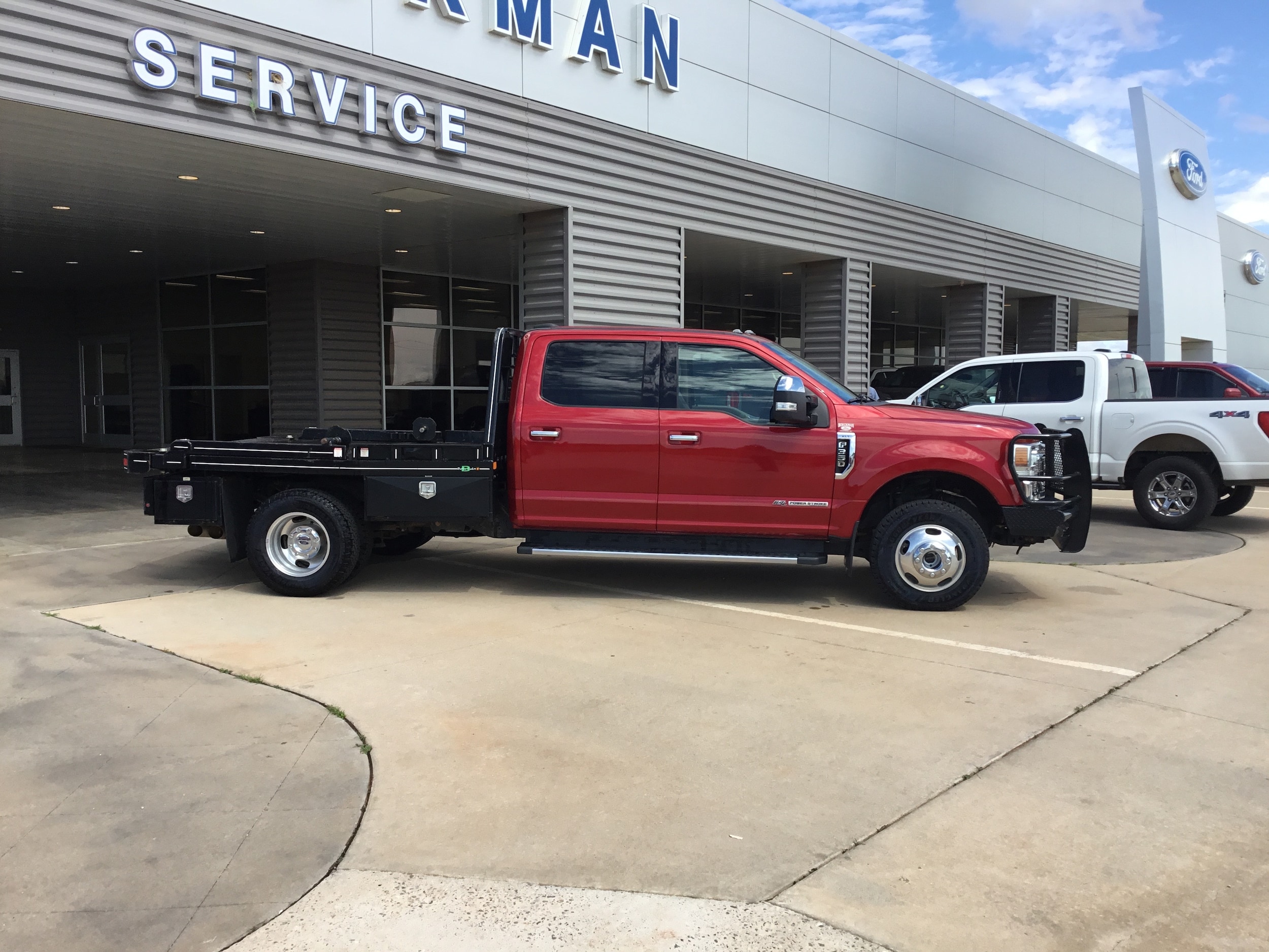 Used 2020 Ford F-350 Super Duty XLT with VIN 1FT8W3DT2LEE43815 for sale in Kingfisher, OK
