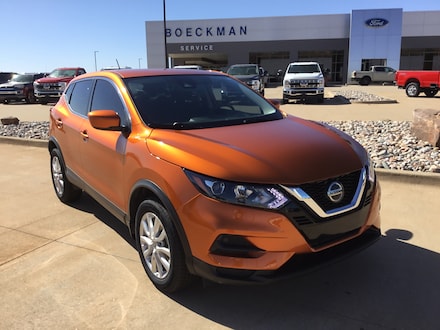 2022 Nissan Rogue Sport S FWD S