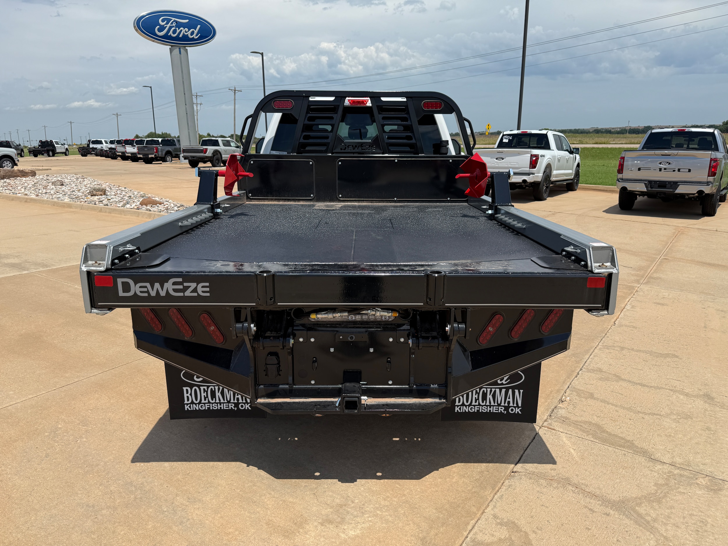2026 Ford F-350 Super Duty XLT - Photo 6