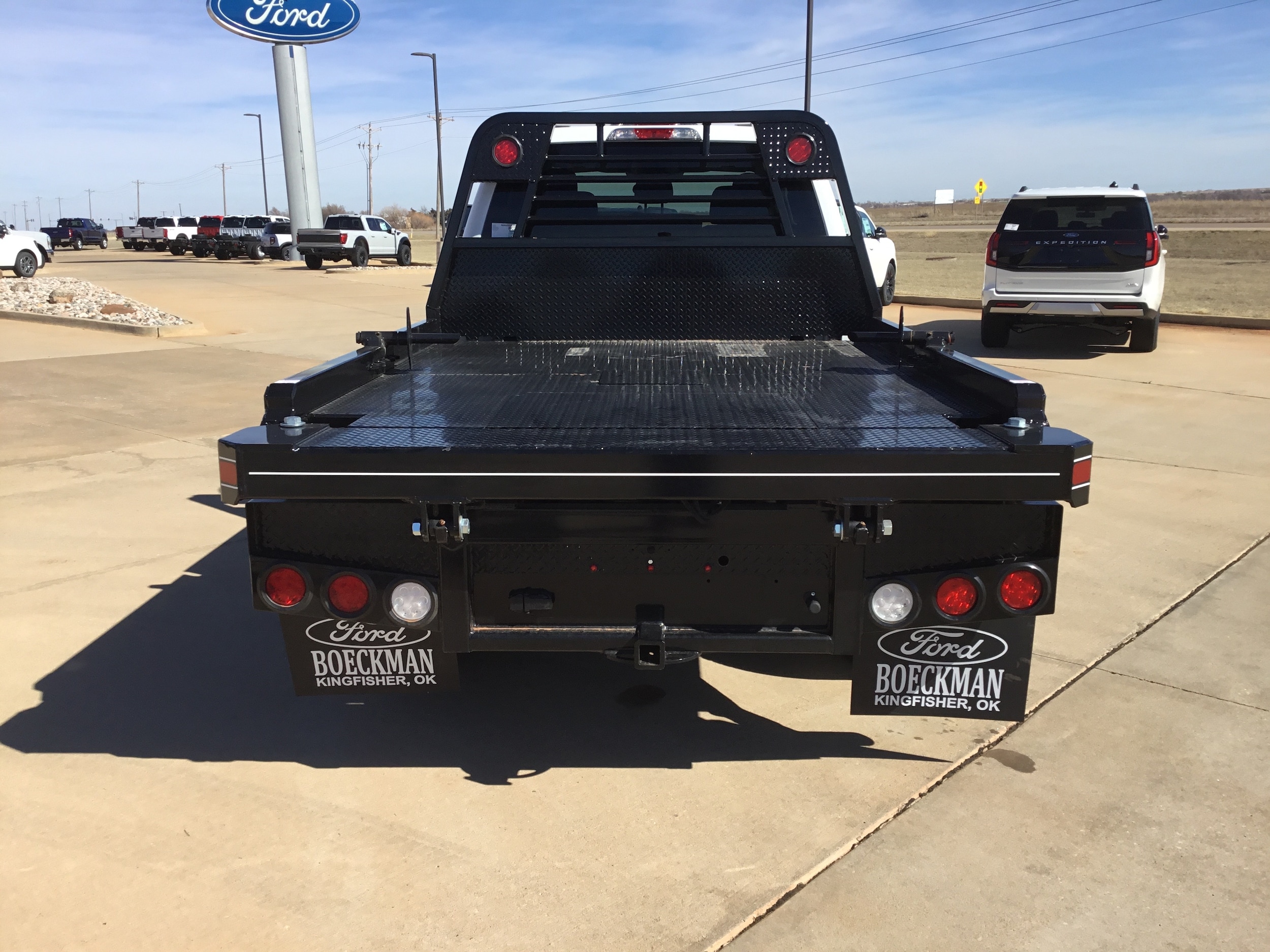 2026 Ford F-350 Super Duty XLT - Photo 6