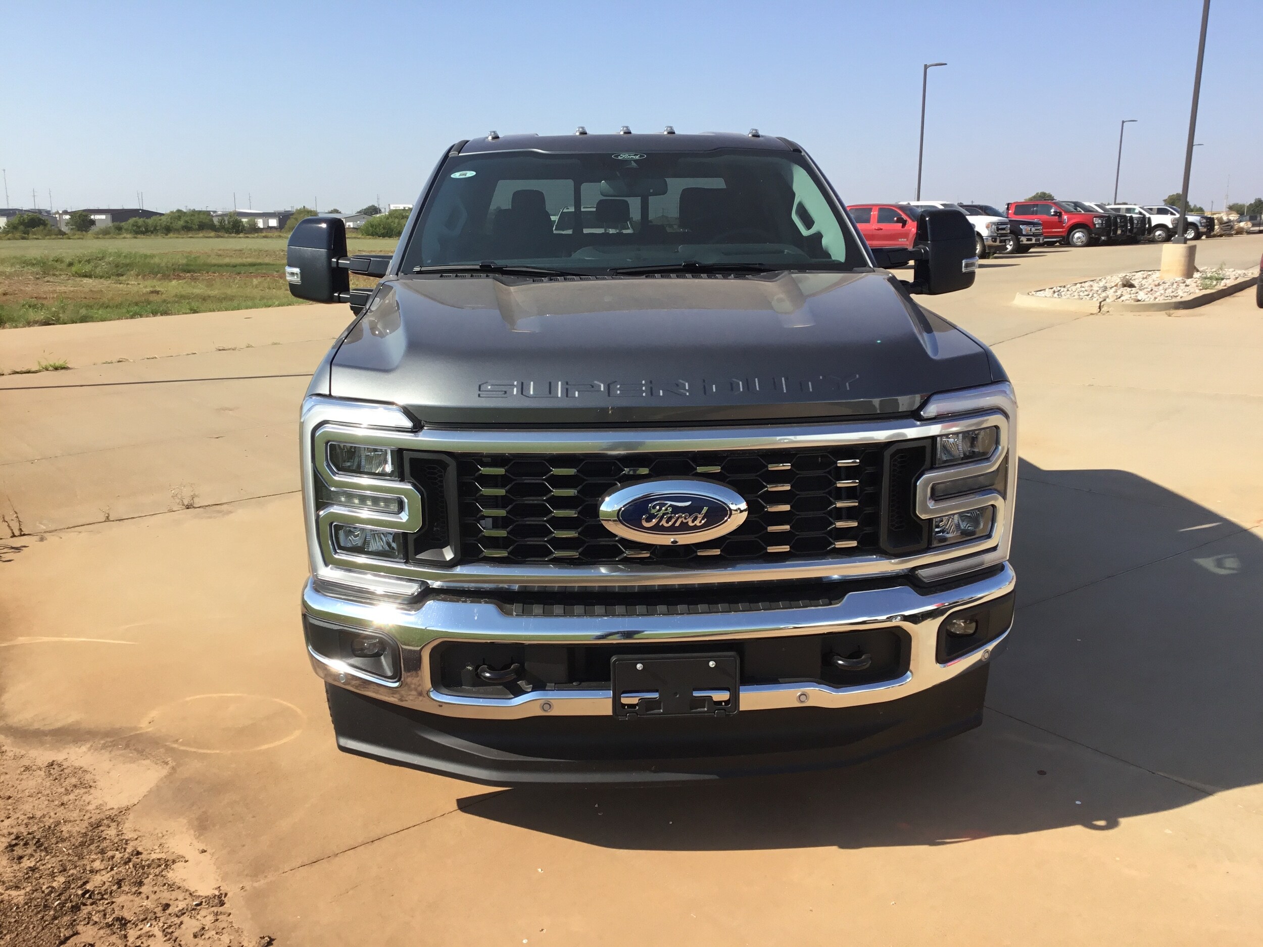 2026 Ford F-350 Lariat photo 2