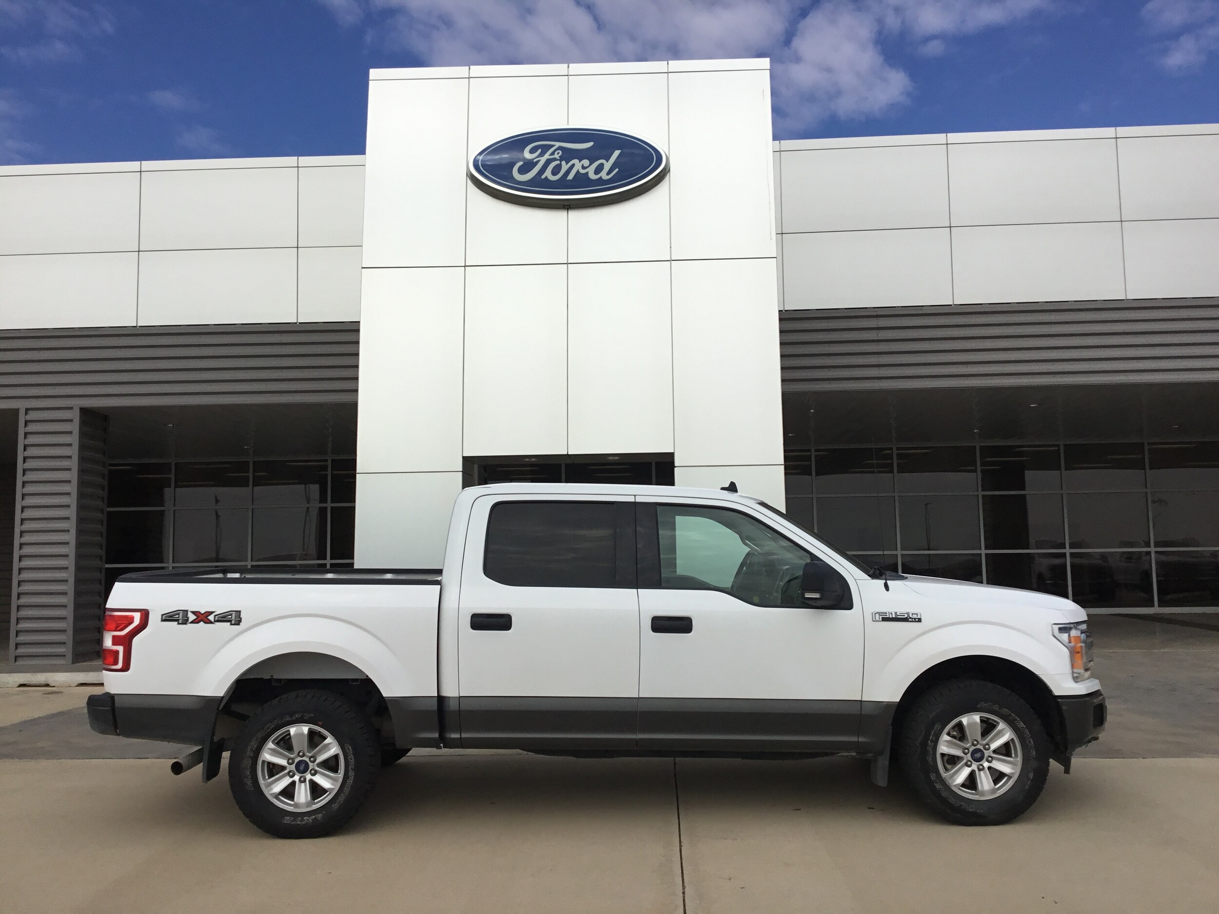 2019 Ford F-150 XLT photo 3